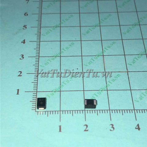 P6KE18CA BT DO214 Diode Zener 18V/600W Mã: P6KE18CA Kiểu chân: 2 chân dán DO-214AA Xuất xứ: Hàng mới