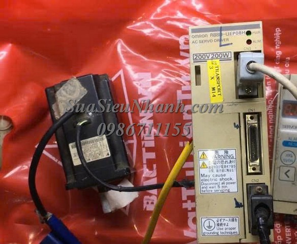 Sửa SERVO DRIVER OMRON 200W R88D-UEP08H 7130 Lỗi Sửa chữa SERVO DRIVER OMRON 200W Model: R88D-UEP08H Serial: 7130 Lỗi không chạy