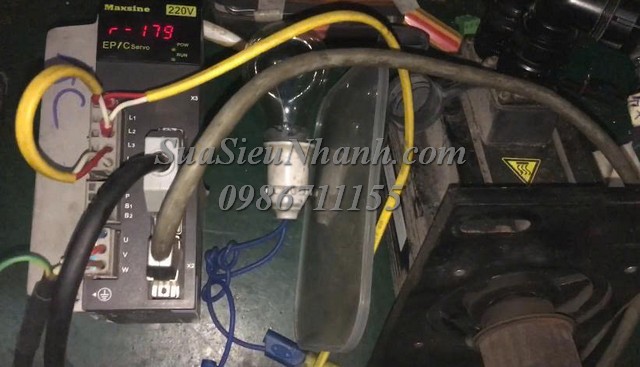 Sửa SERVO DRIVER Maxsine 1.5kW TL15F 7293 Lỗi nguồn Sửa chữa SERVO DRIVER Maxsine 1.5kW Model: TL15F Serial: 7293 Lỗi nguồn