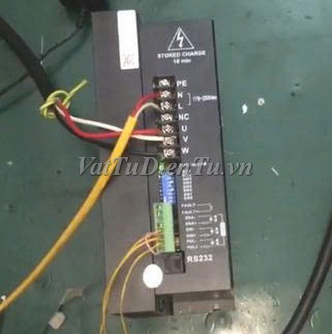 Sửa Bộ điều khiển động cơ bước Leadshine 3DM2283 S32E Lỗi nguồn Sửa chữa Bộ điều khiển động cơ bước Leadshine Model: 3DM2283 Serial: S32E Lỗi nguồn