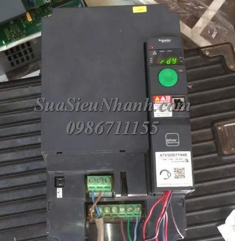 Sửa Biến tần Schneider 11kW Altivar 320 ATV320D11N4B 5006 Lỗi chập IGBT đầu vào Sửa chữa Biến tần Schneider 11kW Altivar 320 Model: ATV320D11N4B Serial: 5006 Lỗi chập IGBT đầu vào