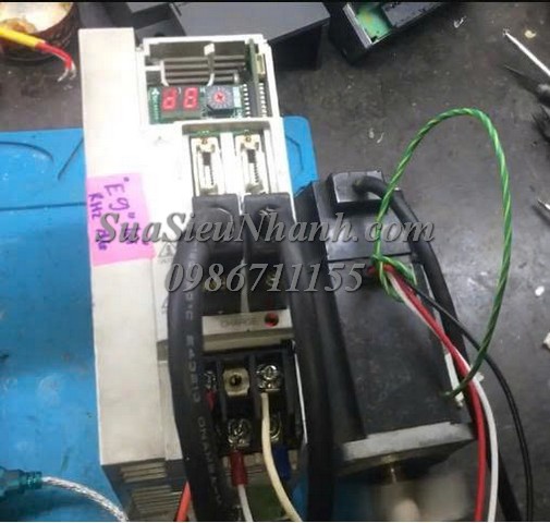 Sửa SERVO DRIVER MITSUBISHI 400W MR-J2S-40B B005 Lỗi E9 Sửa chữa SERVO DRIVER MITSUBISHI 400W Model: MR-J2S-40B Serial: B005 Lỗi E9