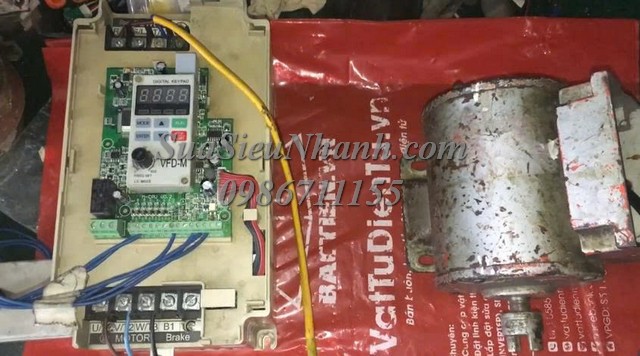 Sửa Biến tần DELTA 3.7kW VFD037M43A 0142 Lỗi cháy nổ công suất và tụ Sửa chữa Biến tần DELTA 3.7kW Model: VFD037M43A Serial: 0142 Lỗi cháy nổ công suất và tụ