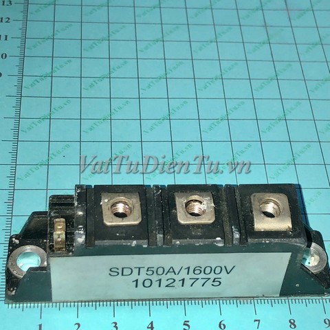 STD50A/1600V Module Thyristor SCR 50A 1600V (HTM); Mã: STD50A/1600V; Kiểu chân: Module bắt vít; Xuất xứ: Hàng tháo máy; Hàng tương đương: STD50A 1600V, SCR Module 50A 1600V, Thyristor Module 50A 1600V