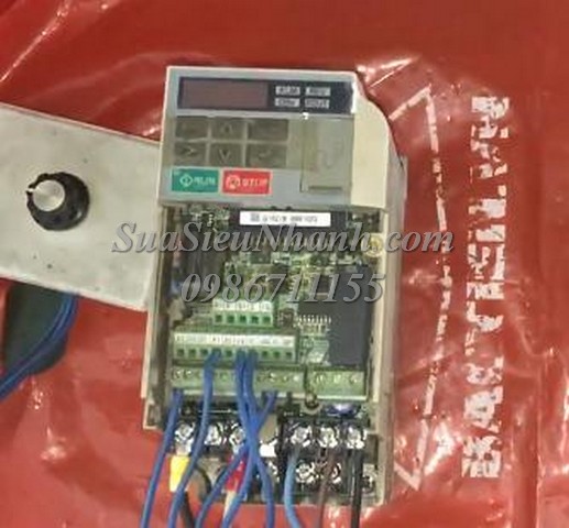 Sửa Biến tần YASKAWA 0.75kW/0.4kW V1000 CIMR-VT2A0004BAA 0027 Lỗi chập công suất Sửa chữa Biến tần YASKAWA 0.75kW/0.4kW V1000 Model: CIMR-VT2A0004BAA Serial: 0027 Lỗi chập công suất